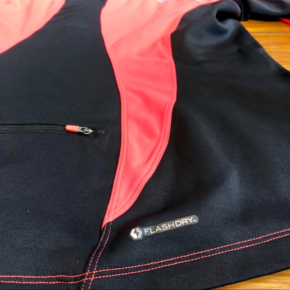 The North Face Isotherm GORE Windstopper Jacket - Picture 6 of 8